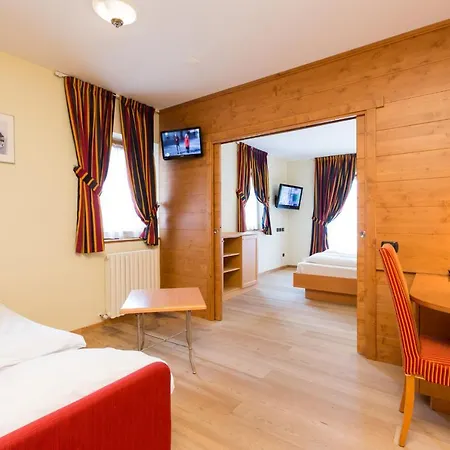 Touring Hotel
