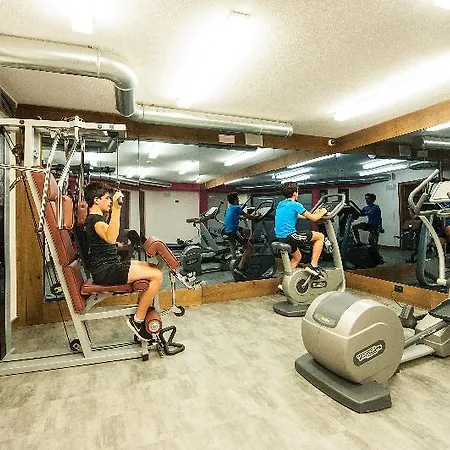 Touring 호텔 4*